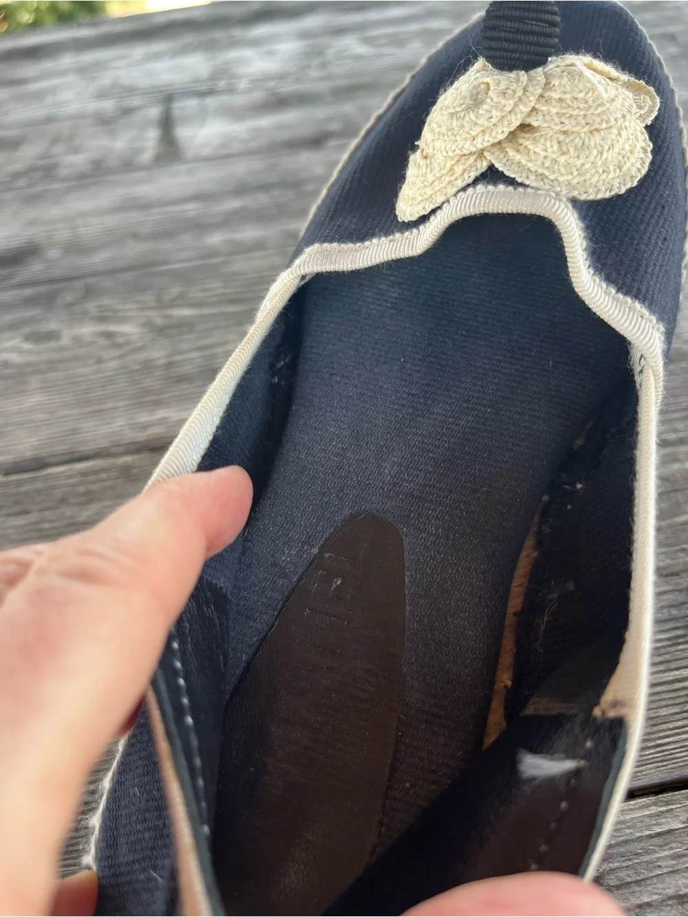 CHANEL Navy deep Canvas Espadrille Flats with Cream Flower Accent,great cond.8.5